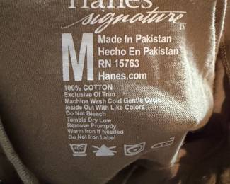 Hanes Signature Brown 100% Cotton Tagless T-Shirt Size Medium