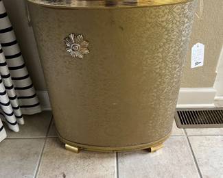 Vintage Pearl-Wick Mid Century Laundry Hamper