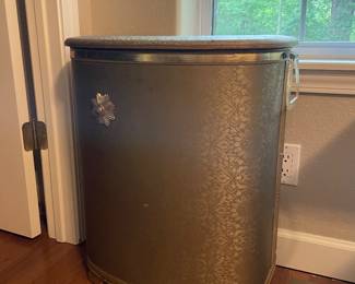 Vintage Pearl-Wick Mid-Century Laundry Hamper