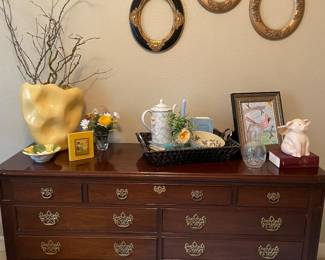 Thomasville solid wood Dresser, decor