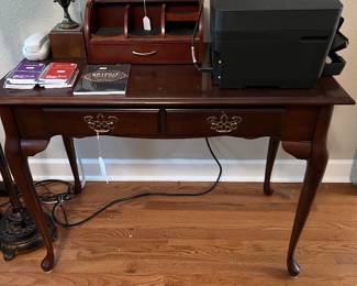 Queen Anne Style Console Table