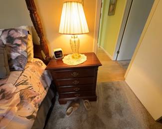 Night stand (part of set)