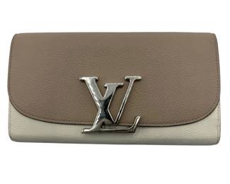 Louis Vuitton Beige x Cream Leather Capucines Wallet