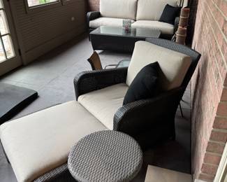 Three Season Room Furniture 