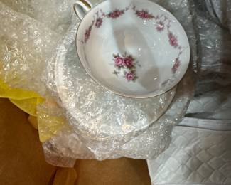 Dinnerware 