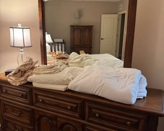 Dresser w/ Mirror 