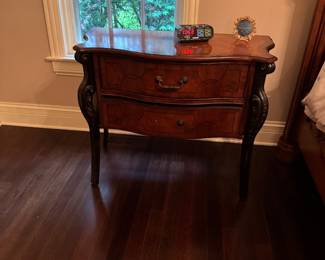 Master Bedroom Commode 
