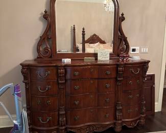 Dresser w/ Mirror 