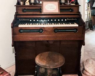 Vintage Organ