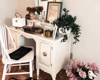 Porch Goose, Vintage Vanity, Mirrored Tray, Vintage Purse, Jewelry Box