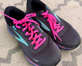 Brooke Tennis Shoe