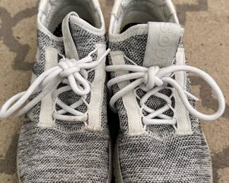 Adidas Tennis Shoe