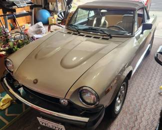 1982 Fiat 124 Spider, 81,411 miles