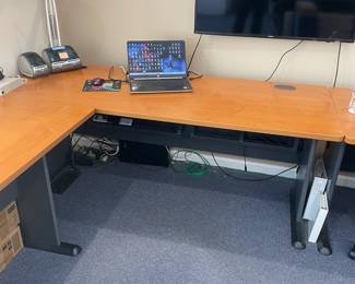 H26 - $225. 2 Piece L Shape Desk. Curved Piece Measures 71.25" x 26.75" deep x 29.5" tall.  Straight Edge Piece Measures 71.25" x 26.75" x 29.25" tall. 
