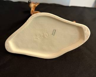 H92 - $40. 1950’s German Cortendorf Giraffe. Has some minor crazing. 