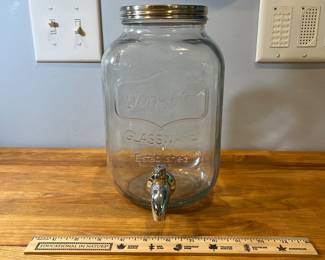 H83 - $25. Yorkshire Glassware drink Dispenser
