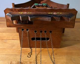 H42 - $180. VTG BlackForest Handcrafted Chalet Cuckoo Clock. Made in Germany by Hones. 