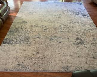 H13 - $75. Large Machine Washable Area Rug. Measures 106.5" x 142" (almost 9' x 12')