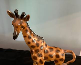 H92 - $40. 1950’s German Cortendorf Giraffe. Has some minor crazing. 