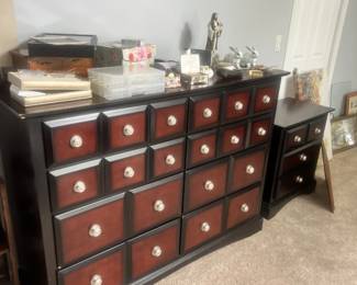 Bedroom set