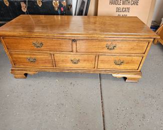 Lane "Legacy Love Chest" Cedar Chest