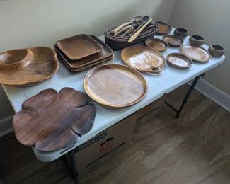 KKS012- Wooden Plate And Utensils Lot 