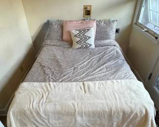 KKS060 - Fully Furnished Bed Set 