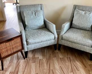 KKS100- Mid-century Style Sitting Room/ Living Room Furniture Set! 