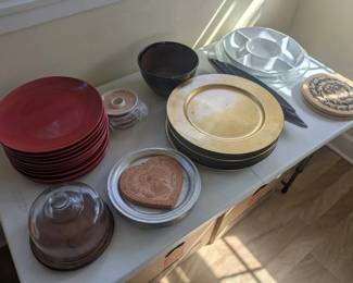 KKS018- Ceramic Dinner Ware Lot