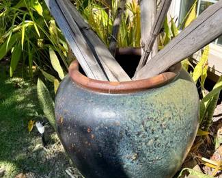 KKS145- Extra Large Ceramic Pot With Bamboo Stalks 