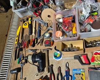 KKS023 - Mixed Lot of Household Tools and Material 