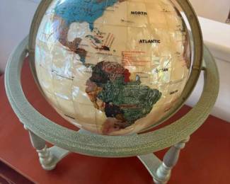 KKS090 Gemstone World Globe