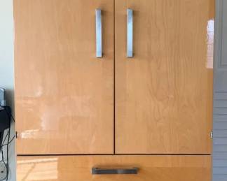 KKS078 Wooden Pressboard Dresser/ Entertainment Cabinet