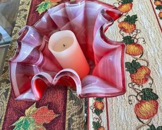 KKS049 - Beautiful Red Handkerchief Vase & 2 Fall Runners