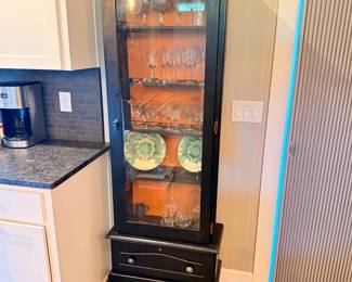 Vintage Curio w/ key