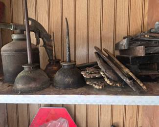 Oil cans
