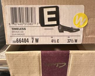 Clarks Artisan Timeless Loafers third image