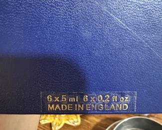 Floris London A Selection of Six Fragrances th Anniversary Perfume Set fourth image