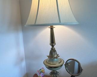 Vintage Stiffel Hollywood Regency Brass and Ceramic Table Lamp