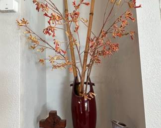 Dried Kangaroo Paw Flower Arrangement with Ceramic Vase, Wooden Cross, and Bamboo
