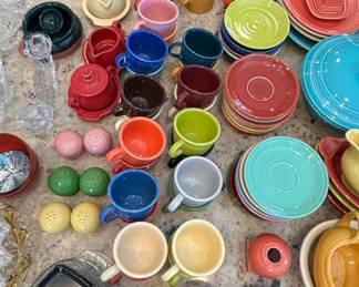 Fiesta Ware Dinnerware Set second image