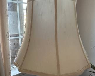 Imari Porcelain Ginger Jar Table Lamp third image