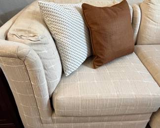 Ashley Furniture Donelson Creek Sectional Sofa second image