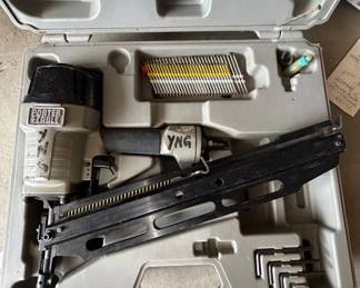 Lot #34 PORTER-CABLE Round Head Framing Nailer Kit with Case, Nails, Manual, Tools