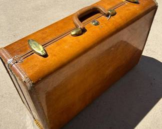 Lot #70 Vintage Samsonite Streamlite Suitcase Mid Century Modern Tan Luggage Travel Case