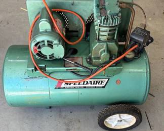 Lot #102 Vintage Speedaire Dayton 1 HP Air Compressor Model 3Z383B Industrial Duty Chicago