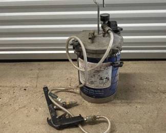 Lot #5 Smoktite Pressure Pot Tank & Spray Gun System for Sealants Adhesives Coatings