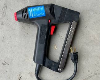 Lot #152 Stanley TRE300 Electric Staple Gun Nailer Corded Power Tool USA