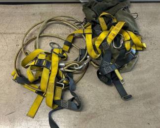 Lot #19 Industrial Safety Harness & Lanyard Rope Fall Protection Gear with Bag