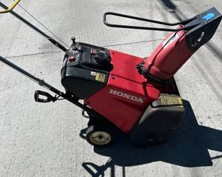 Lot #69 Honda HS521 4-Stroke 5.0HP OHC Single Stage Snow Blower Red Power Equipment